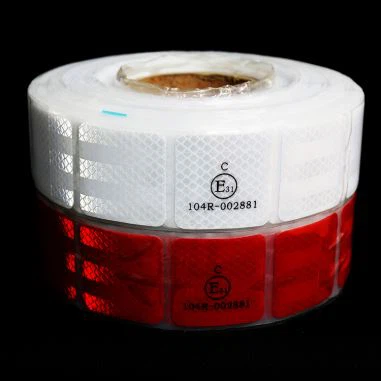 Cinta reflectante para vehículo